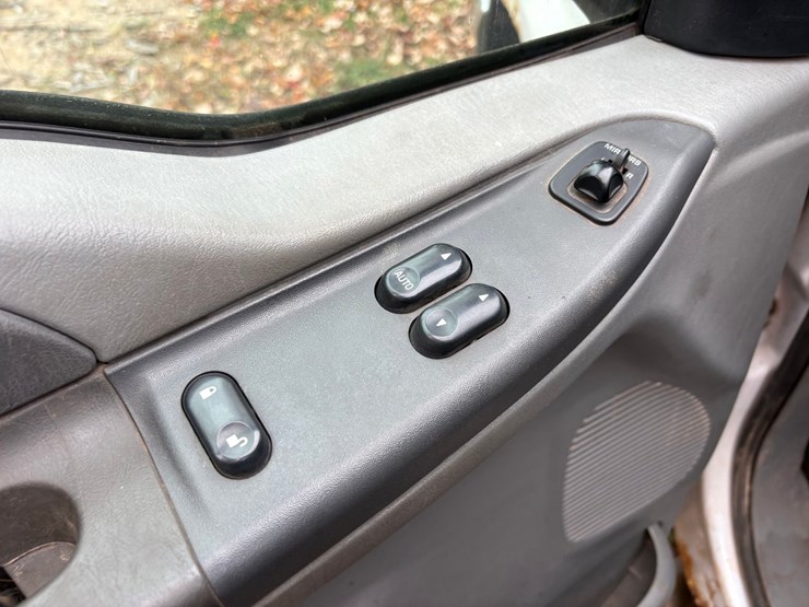 2003-ford-f350-image-52