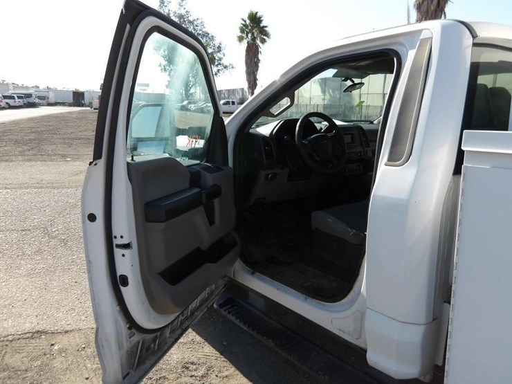 2019-ford-f250-xl-image-14
