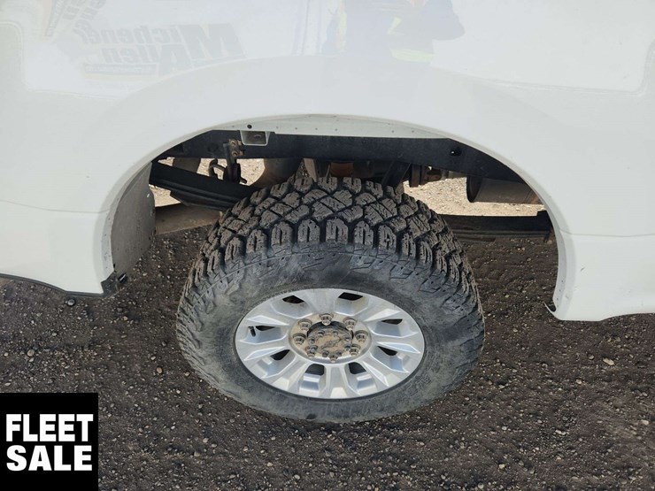 2022-ford-f250-image-11