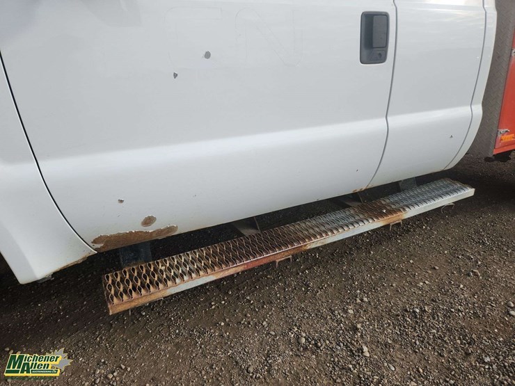 2010-ford-f350-image-41