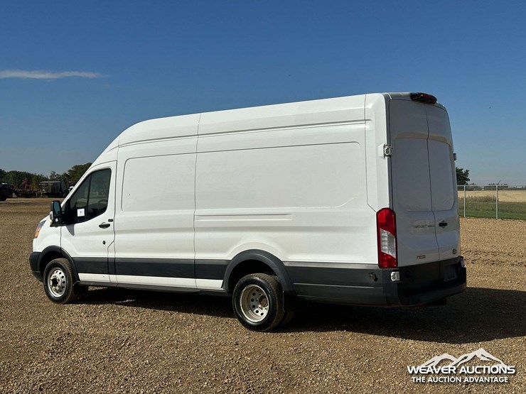 2019-ford-transit-image-4