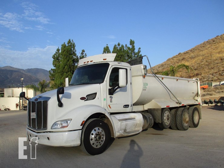 2016-peterbilt-579-image-1