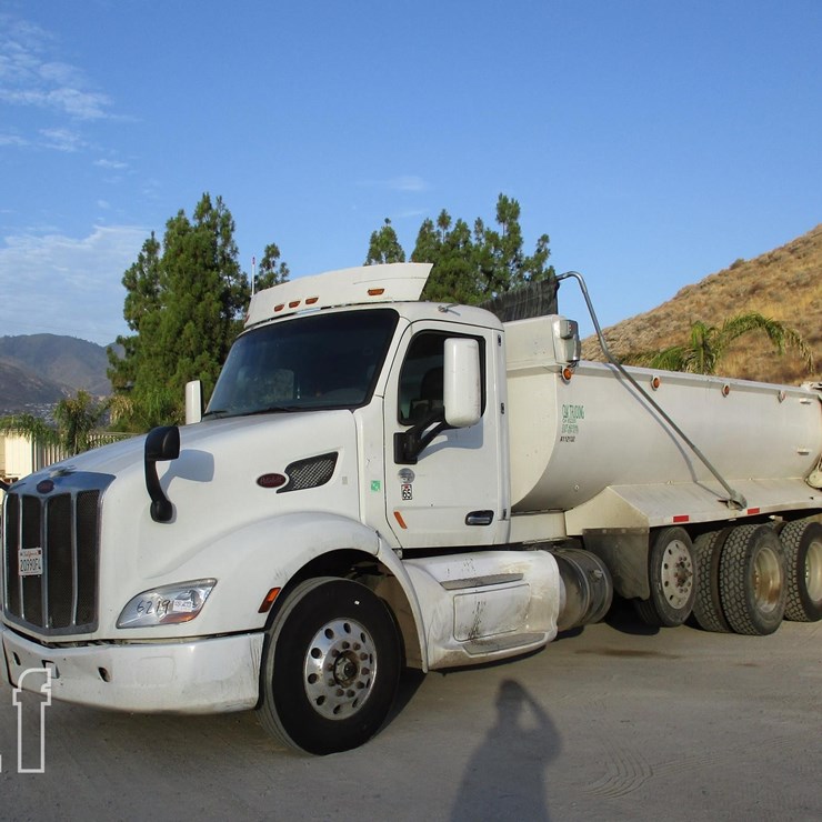 2016 PETERBILT 579