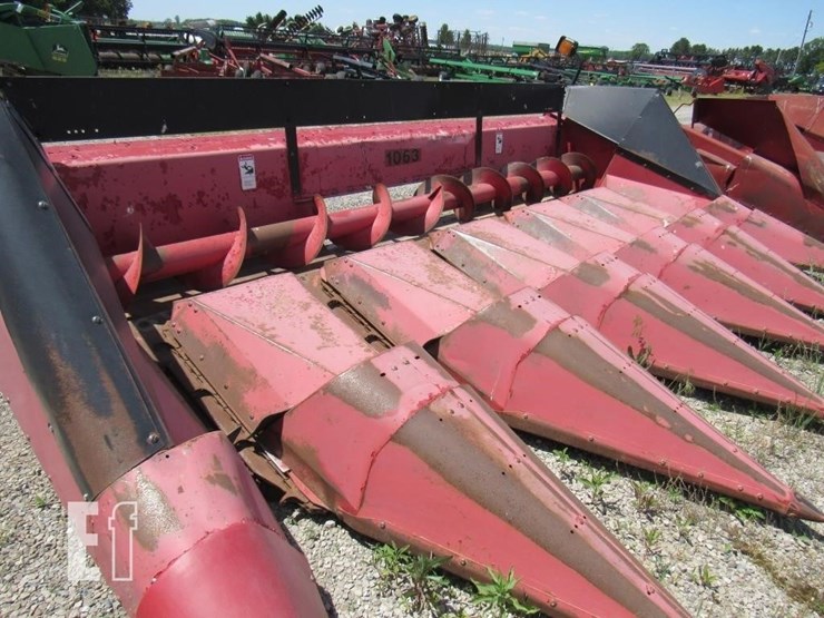 case-ih-1063-image-1