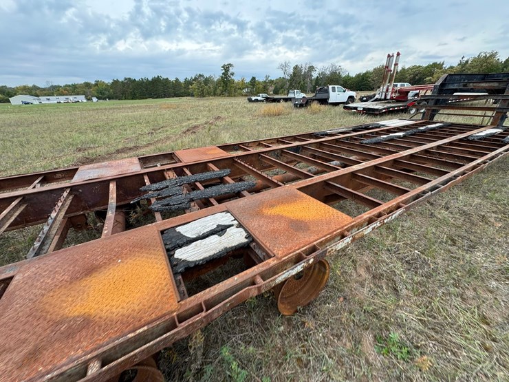 #1945-•-elite-flex-control-gooseneck-trailer-frame-image-28