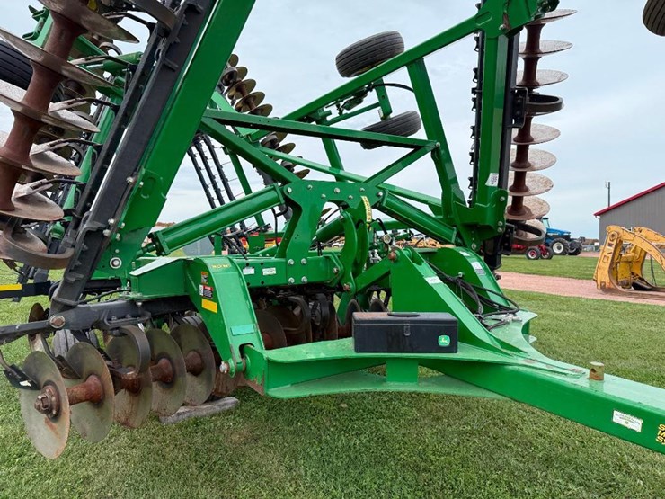 john-deere-2623-image-31