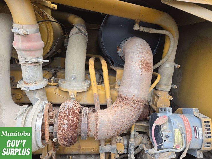2004-caterpillar-140h-image-29