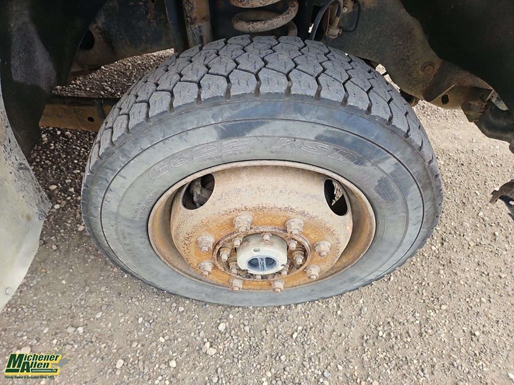 2011-ford-f350-image-11