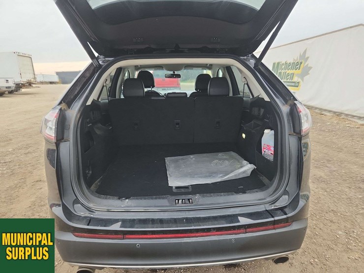 2016-ford-edge-sel-image-15