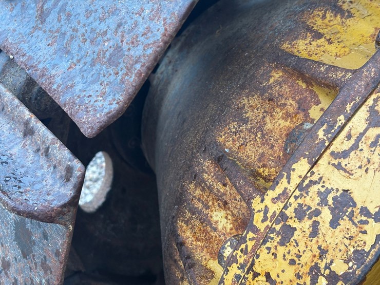 komatsu-d37e-2-image-16
