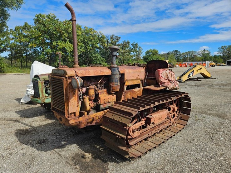 #2519-•-1939-mccormick-deering-td35-crawler-tractor-image-1