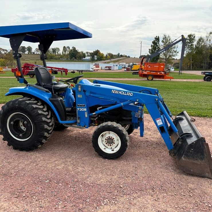 NEW HOLLAND TC25D