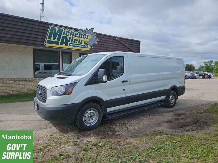 2017-ford-transit-image-1