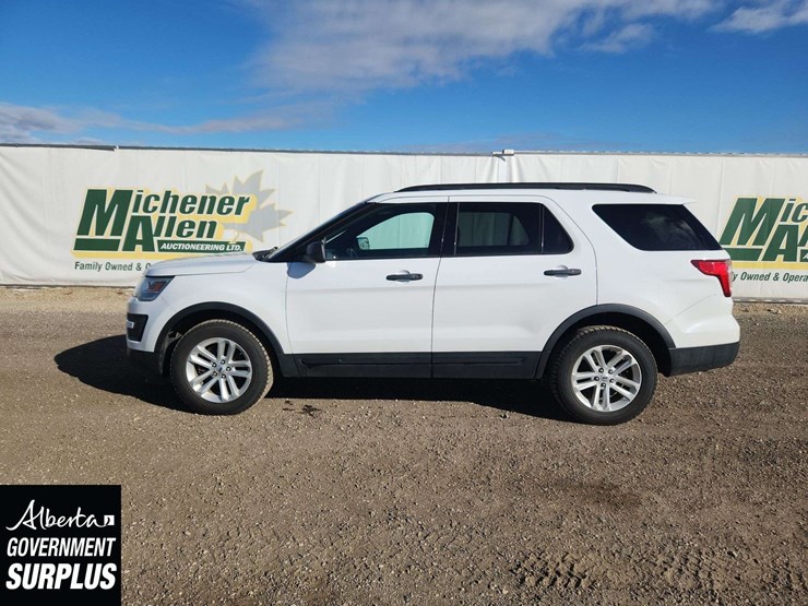 2017-ford-explorer-image-5