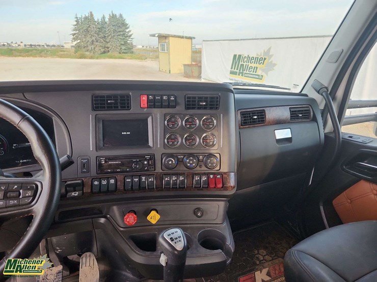 kenworth-t880-image-18