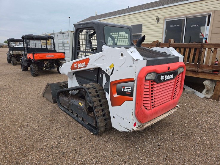 2022-bobcat-t62-image-5