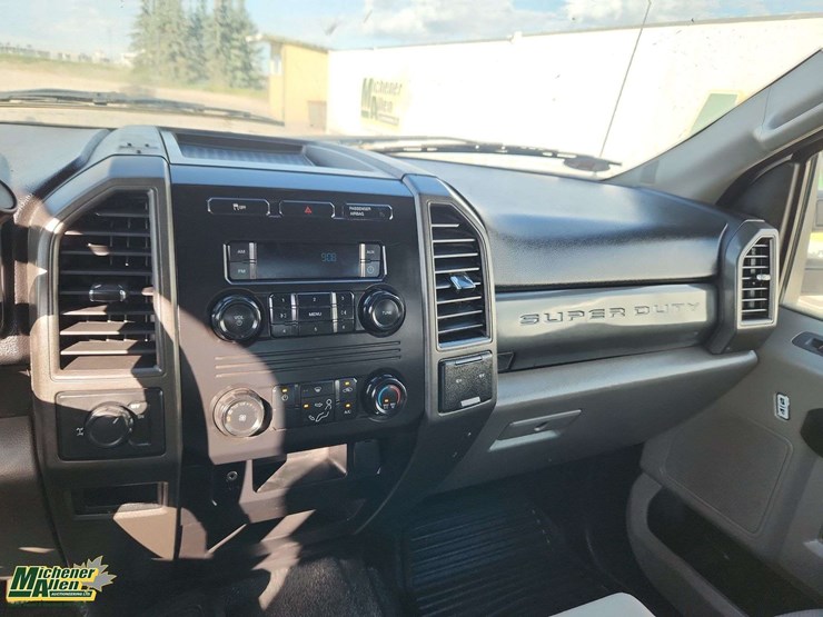 2019-ford-f250-image-21
