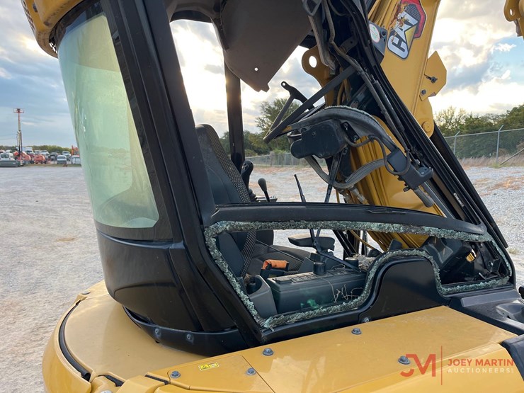 caterpillar-303.5-image-13