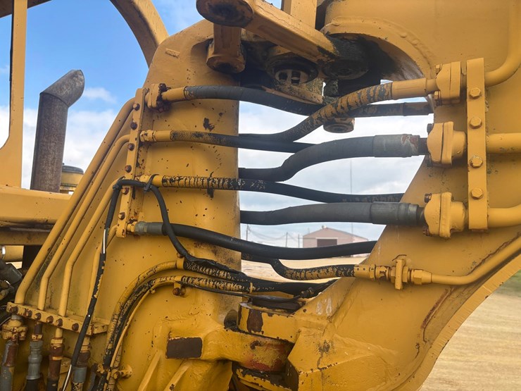 caterpillar-613-image-49