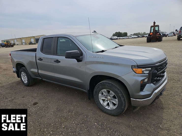 2023-chevrolet-silverado-1500-image-2