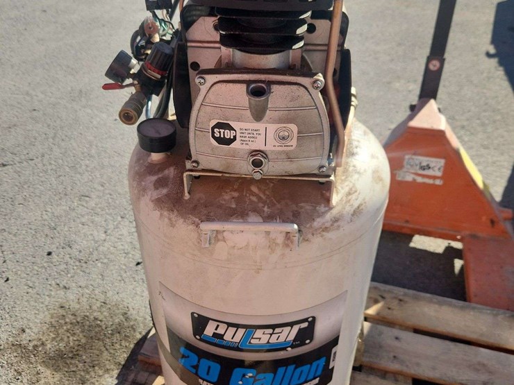 pulsar-20-gallon-air-compressor-image-1