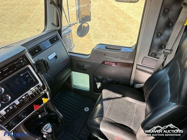 kenworth-t800-image-13