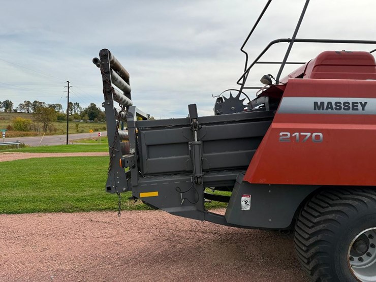 massey-ferguson-2170-image-17