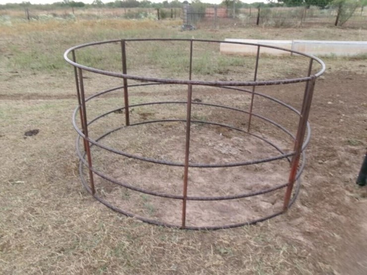 3-hay-rings--1-polly-&-2-metal-image-3