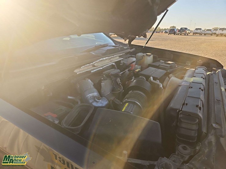 2020-chevrolet-silverado-2500hd-image-32