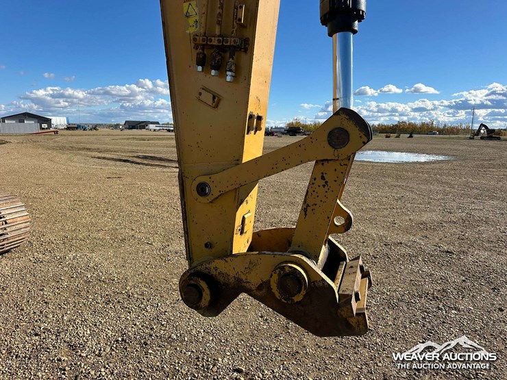 caterpillar-324e-image-24