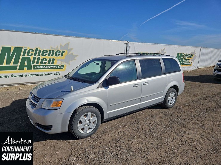 dodge-grand-caravan-image-1