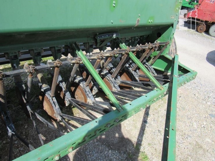 john-deere-8300-image-7