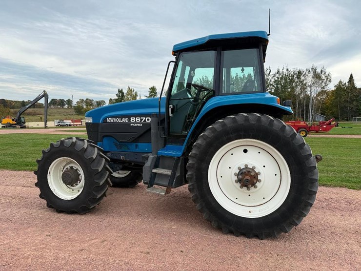 new-holland-8670-image-6