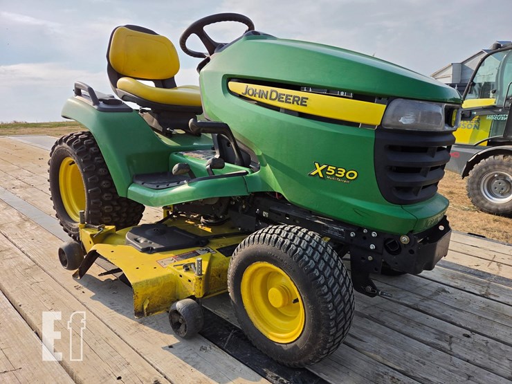 john-deere-x530-image-3