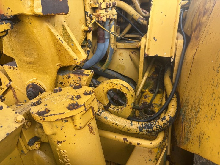 caterpillar-613-image-42