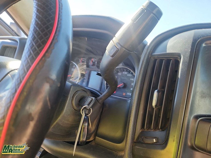 2014-chevrolet-silverado-1500-image-22