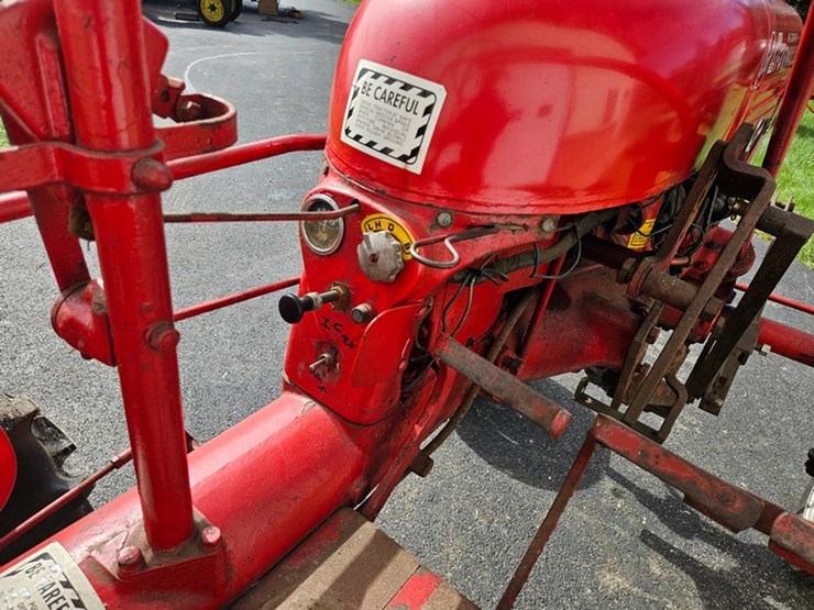 #2508-•-farmall-cub-tractor-image-24