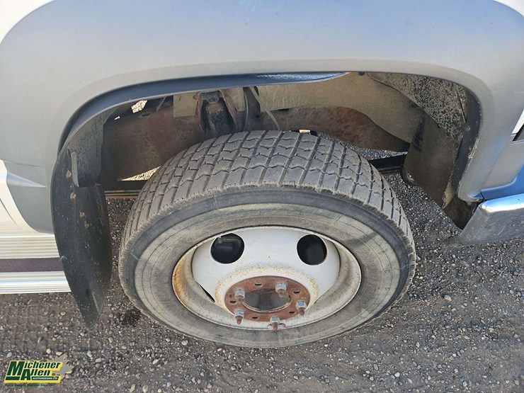gmc-sierra-3500-image-12