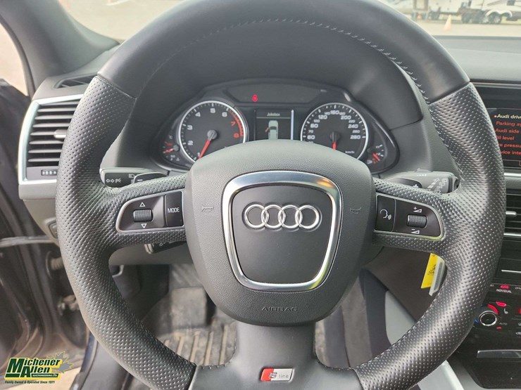 2012-audi-q5-image-14