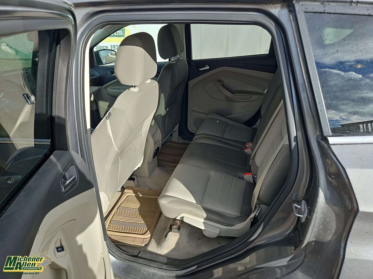2014-ford-escape-se-image-14