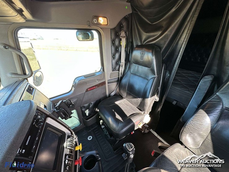 kenworth-t800-image-12