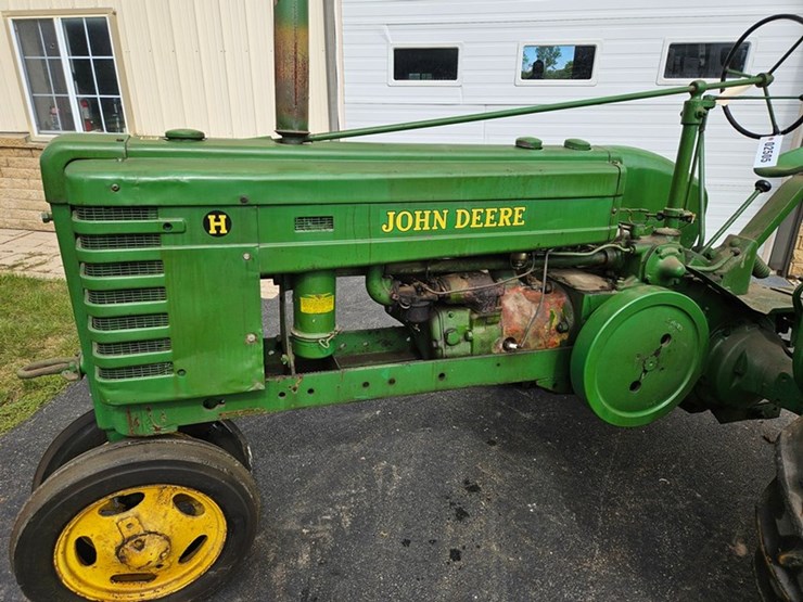 john-deere-h-image-10