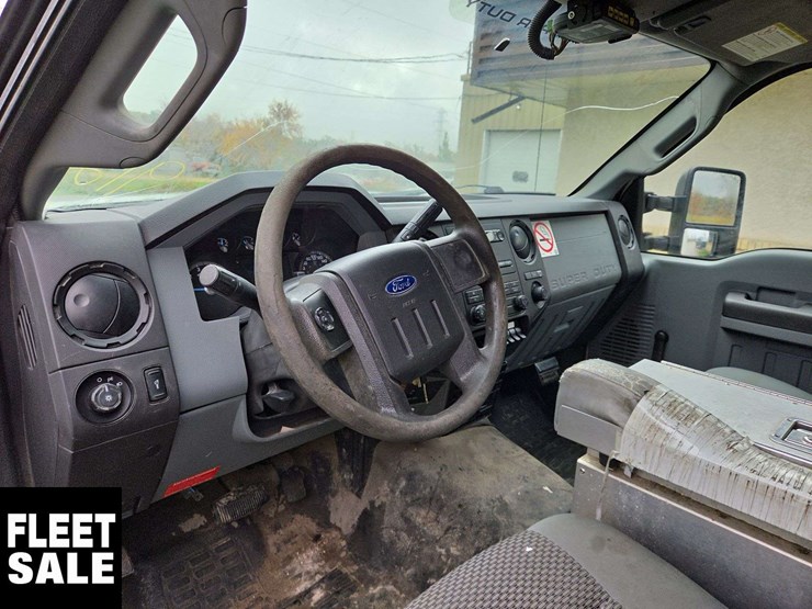 2011-ford-f350-image-19