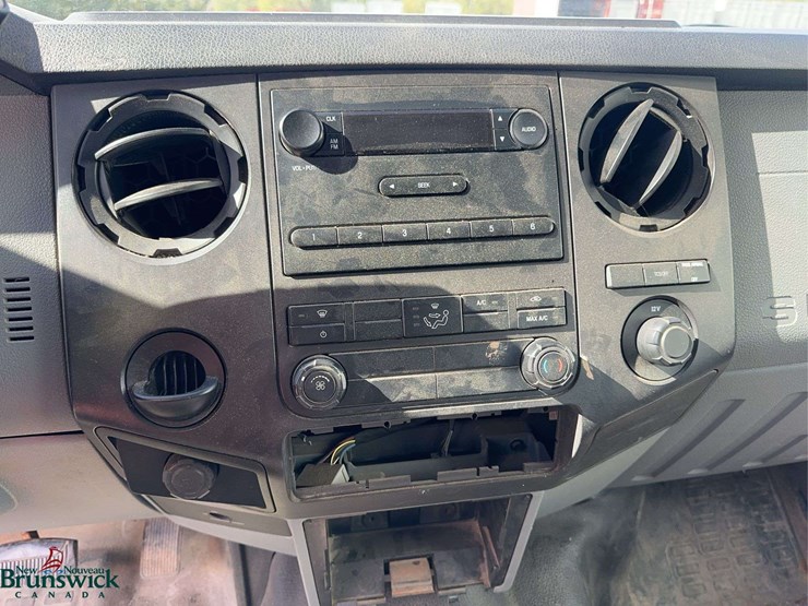 2011-ford-f350-xl-image-23