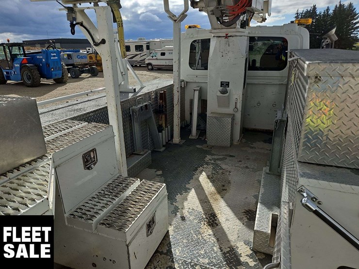2015-international-durastar-4400-image-31