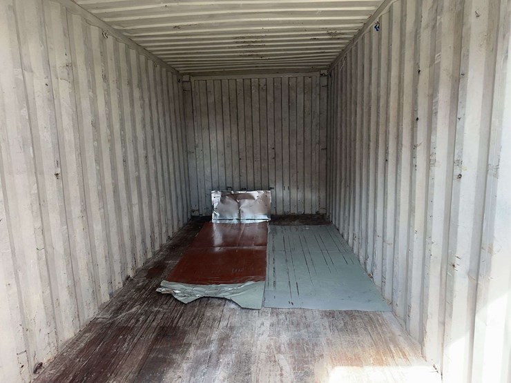20’-shipping-container-image-9
