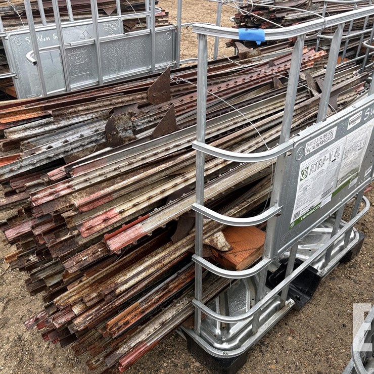 200X USED 5.5FT STEEL T POSTS #2 10125