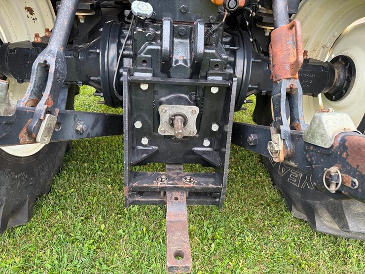 new-holland-ts110a-image-22