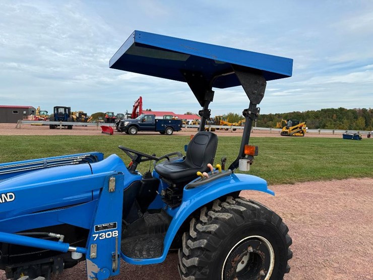 new-holland-tc25d-image-11