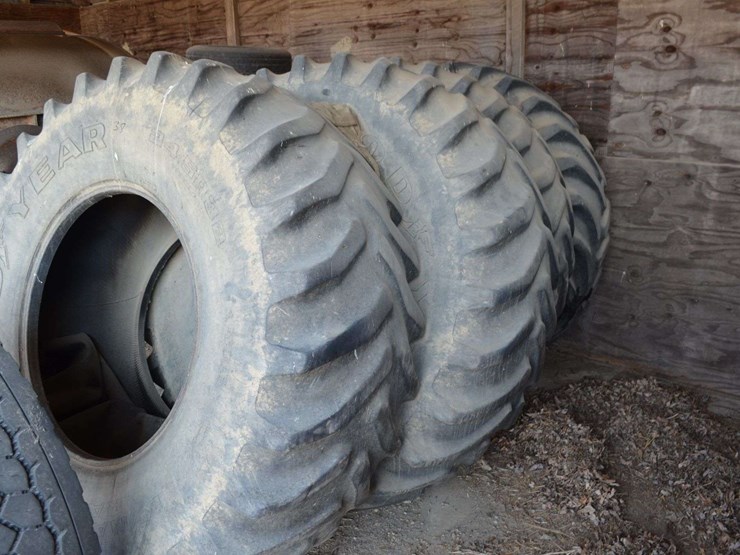 (4)-24.5r32-tires-image-2